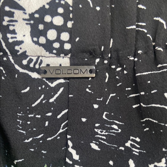 Colorful Patterned Shorts - Picture 4 of 5